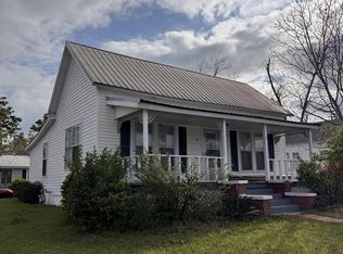 326 Bryan St W, Douglas, GA 31533