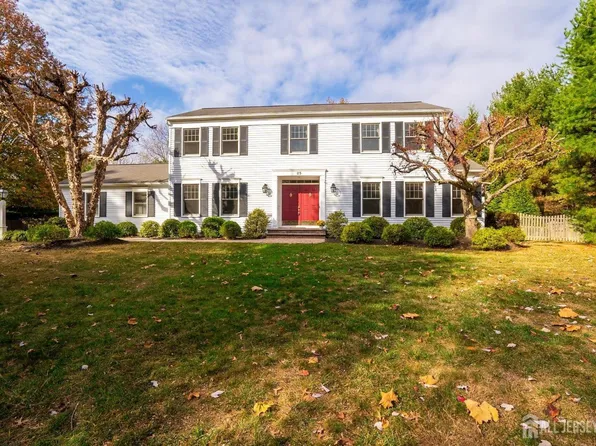 25 Westminster Dr, Princeton Junction, NJ 08550
