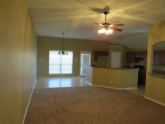 3rd image of 3809 Vista Greens Dr