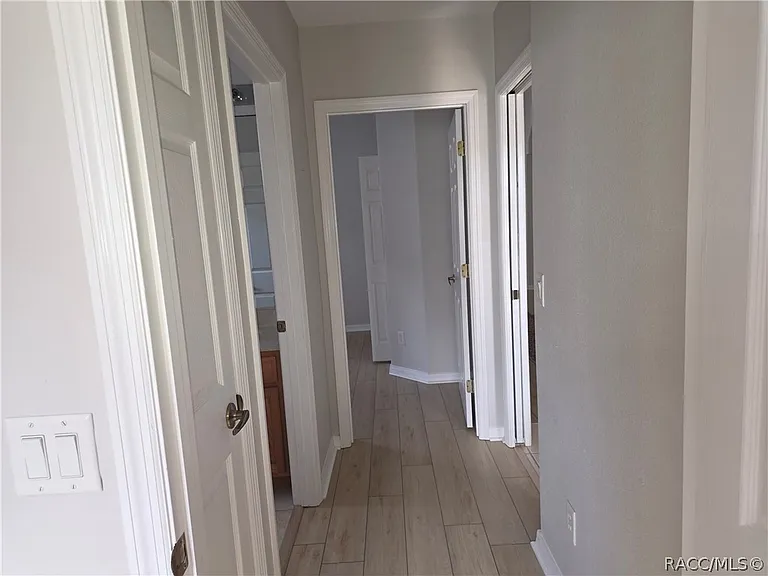 1641 N Shadowview Path — Photo 6