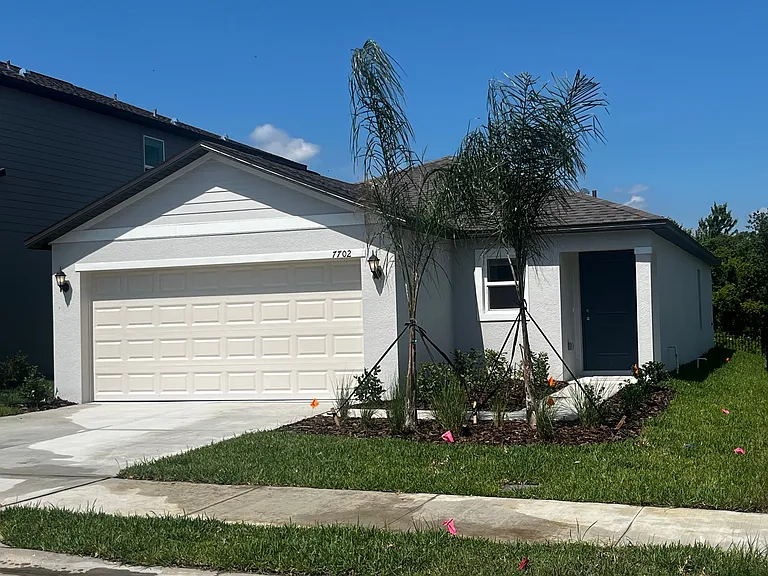 7702 Abagail Dr — Photo 12