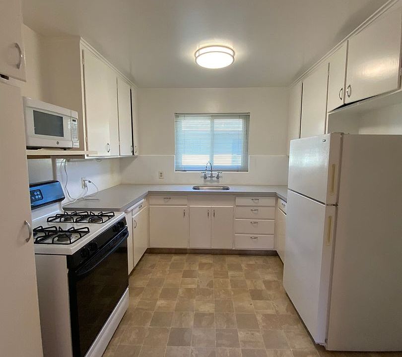 1st image of 844 Fremont St APT 3