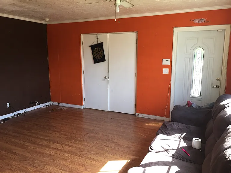 3311 NW 6th Ct — Photo 3