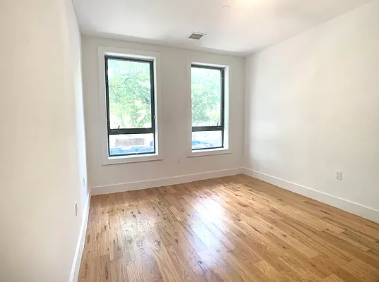 Rented by Owner | media 11