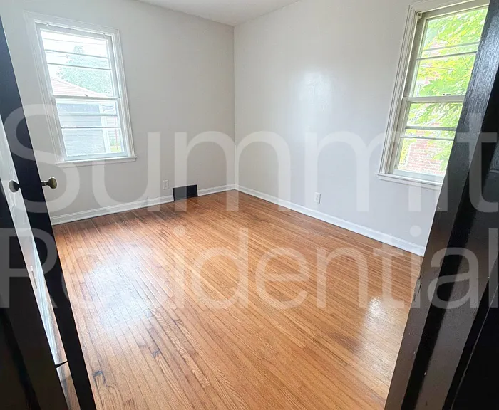 421 Hedeen Dr #421 — Photo 7
