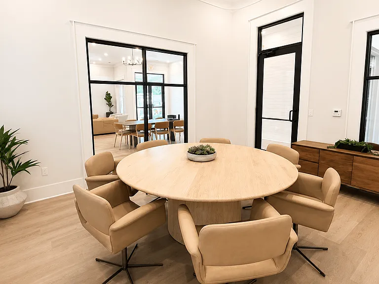 Caelian South Grove Apartments — Photo 4
