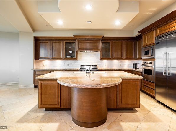 9101 Alta Dr #16