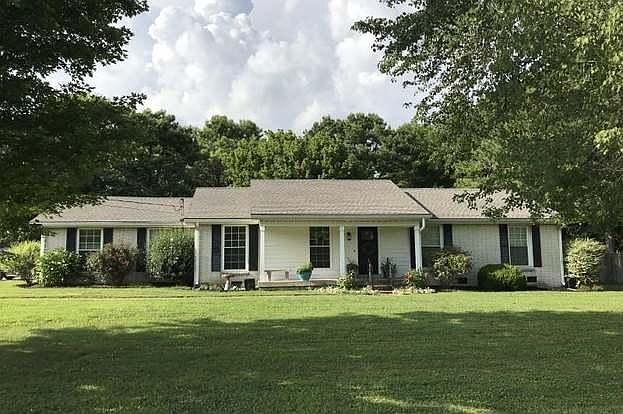 104 Moss Lane