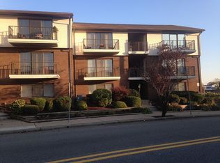500 Riverside Ave APT 1D, Lyndhurst, NJ 07071
