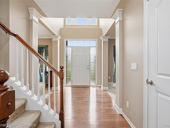 4th image of 52347 Ferndale Dr