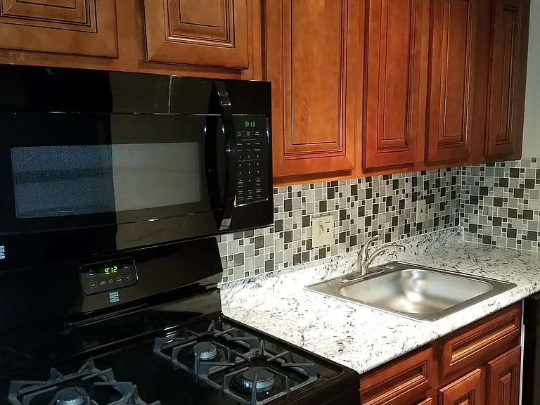 505 N Benton Ave — Photo 26
