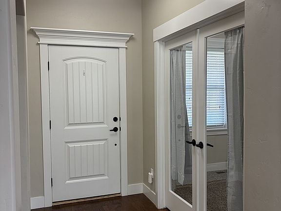 3rd image of 5800 N Red Hills Pl