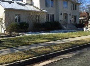 7 Ross Ave, Edison, NJ 08820