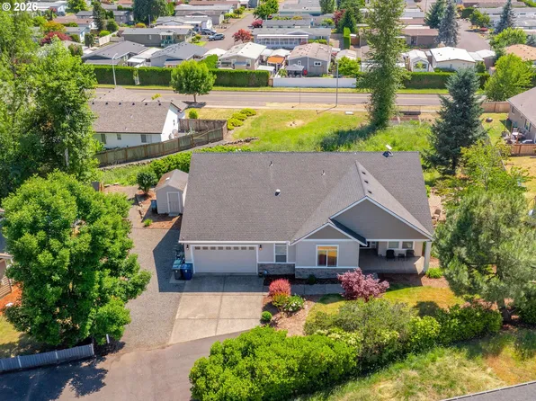 1306 Frontier St, Silverton, OR 97381