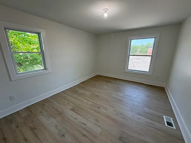12 Edmunds Ln — Photo 22