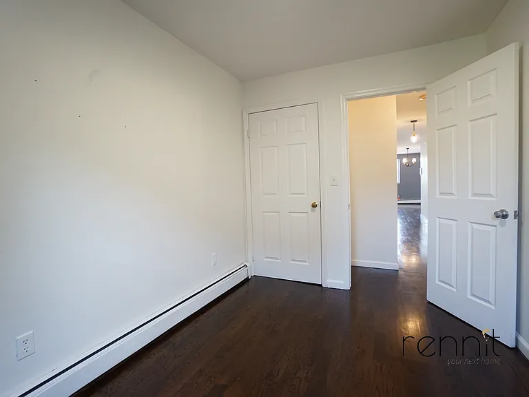 1305 Gates Ave #3 — Photo 16