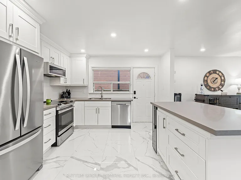 3 Hartland Rd — Photo 9