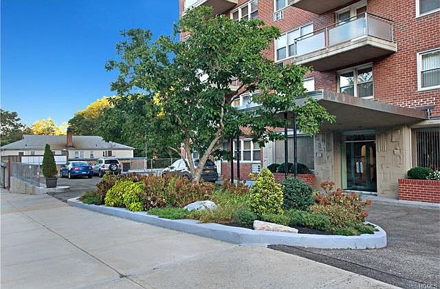 1st image of 385 McLean Ave APT 12B