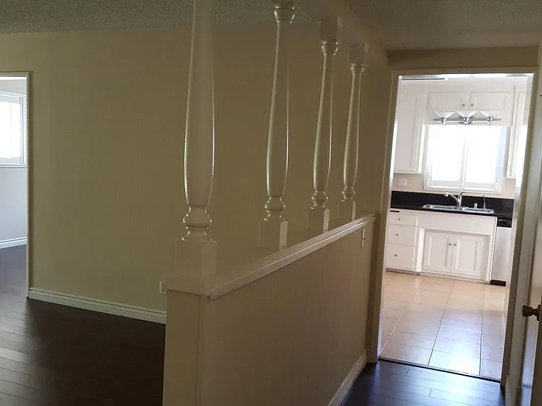 15429 Bloomfield Ave — Photo 3