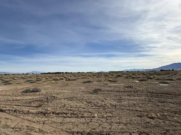 2691 W Venus St, Pahrump, NV 89041