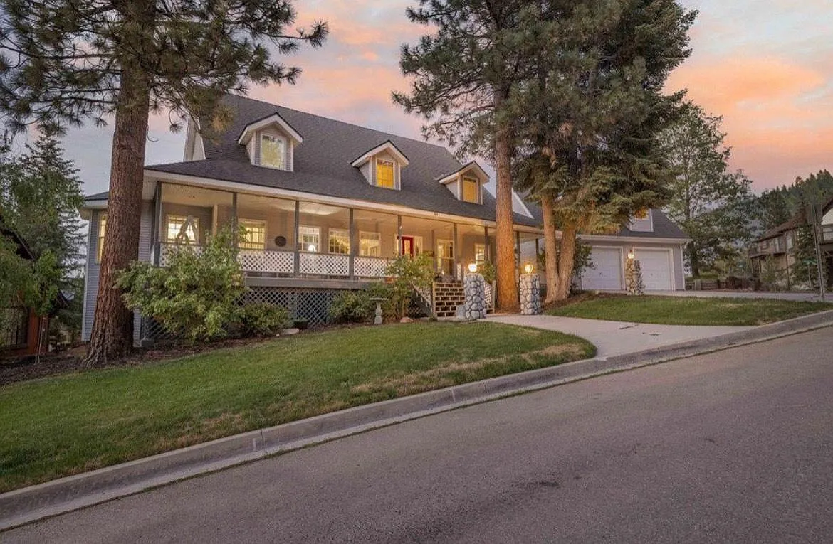 5 bed, 2802 sqft, $3,800 — Photo 1