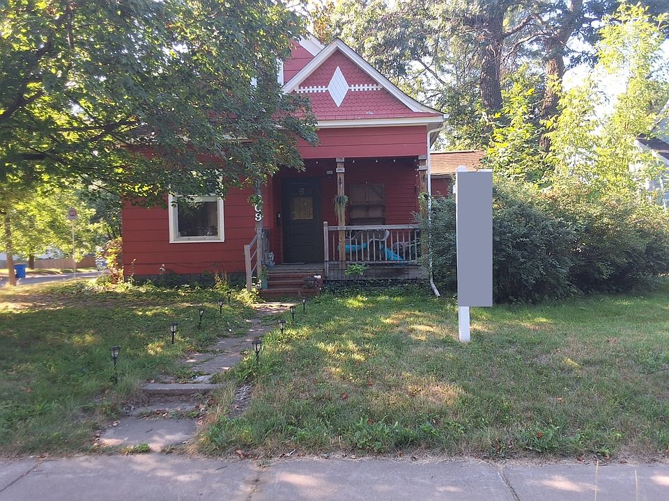 1st image of 609 2nd Ave SW