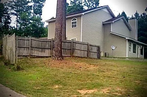 Right angle of front of home