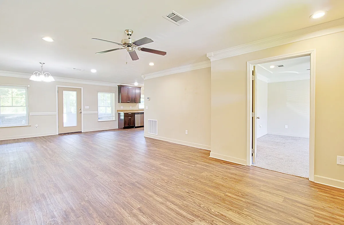 Building Photo - 5777 E Oglethorpe Hwy #D