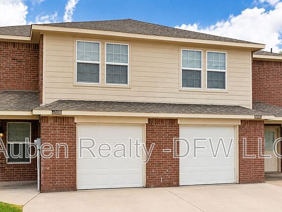 2nd image of 1109 Parkway Trl