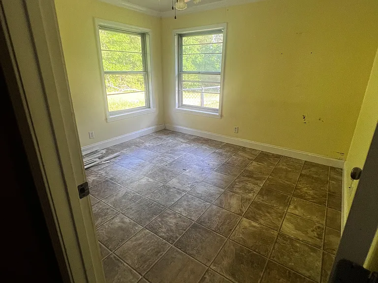 122 Tally Ho Ln — Photo 46