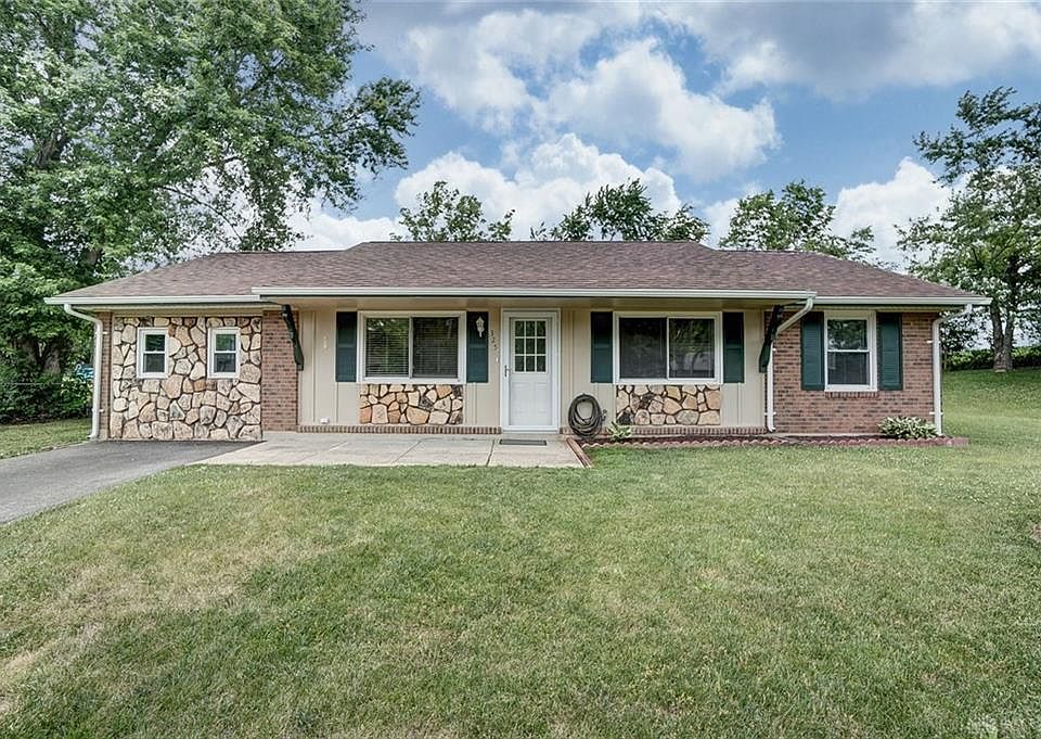 1st image of 325 Dean Dr