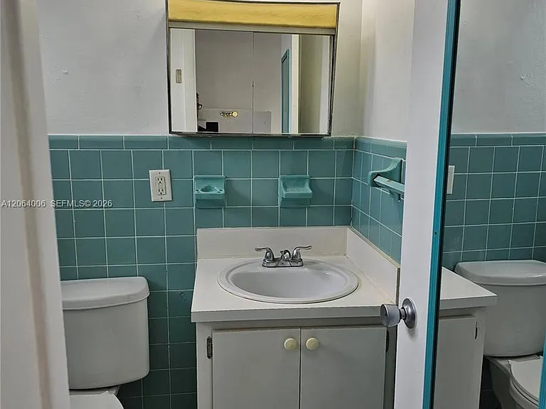 130 W 13th St #9 — Photo 11