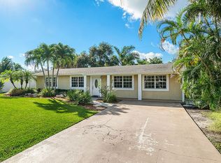 2288 E Edgewater Dr, Palm Beach Gardens, FL 33410
