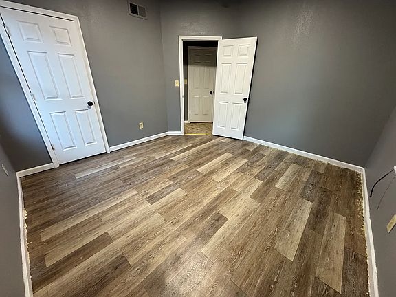 4th image of 457 Hawthorne Ave APT 6