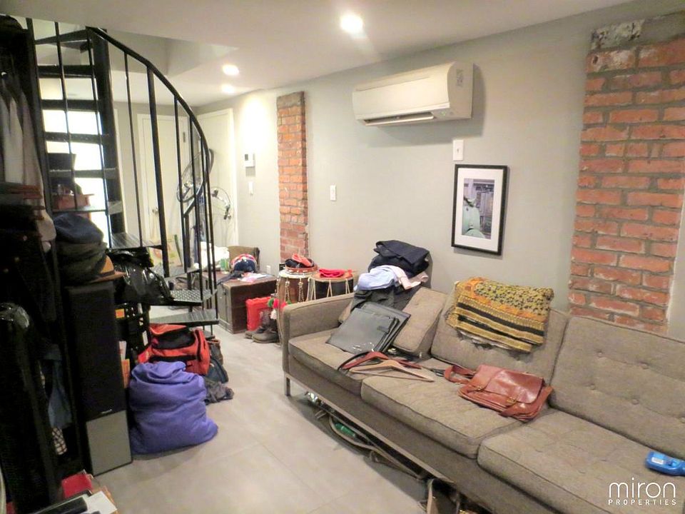 1st image of 139 Essex St APT 17