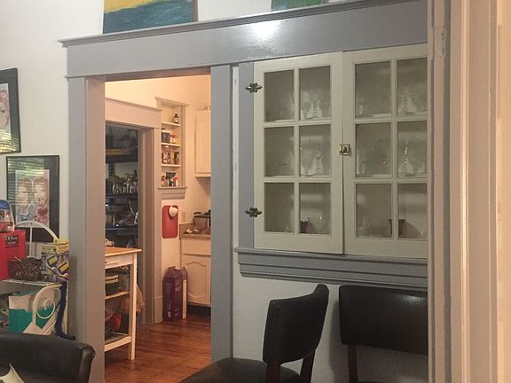 Dining rm looking into kitch
