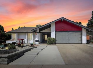 10060 Shady View Ct, Elk Grove, CA 95624