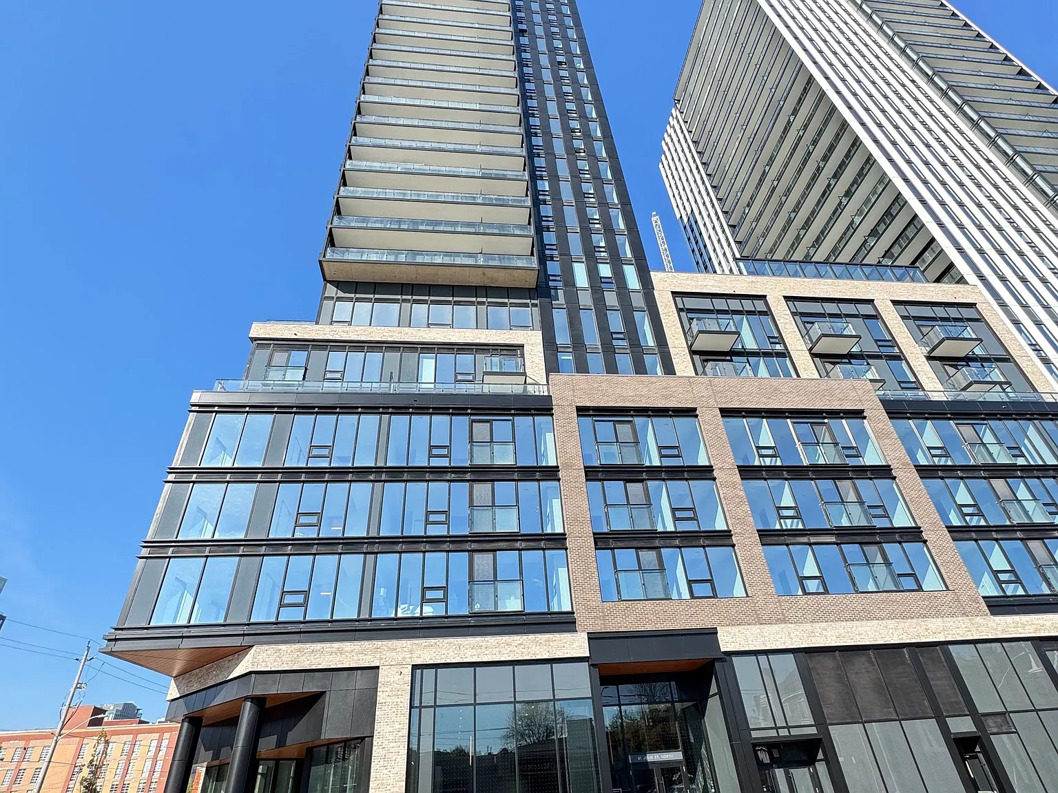 2 bed, $2,380 — Photo 1