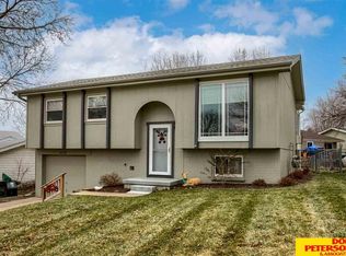 12715 Fowler Cir, Omaha, NE 68164