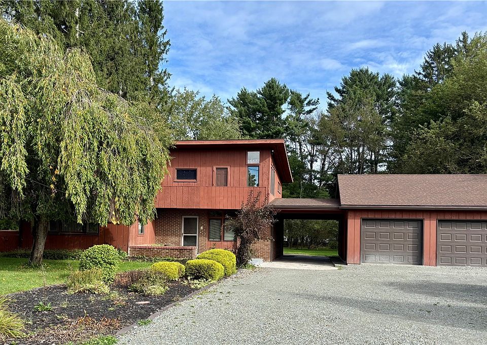 1st image of 122 Beartown Rd