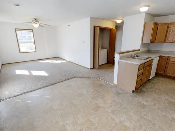 4215 Maricopa, 4215 Maricopa Dr Unit 106, Ames, IA 50014