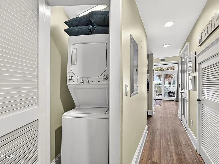 111 Carillon Market St #303 — Photo 3