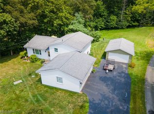 9009 Struthers Rd, New Middletown, OH 44442