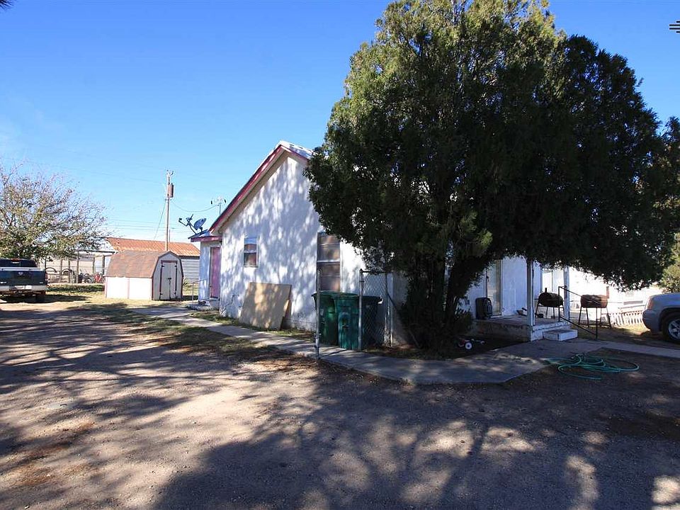 2nd image of 821 N Love St