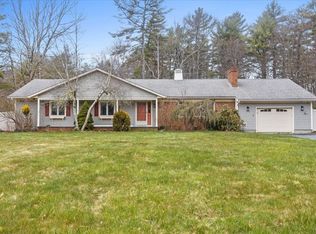 515 Collins Corner Rd, Dartmouth, MA 02747