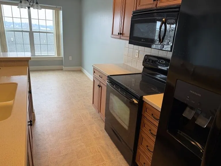 785 Oak Leaf Ln — Photo 10