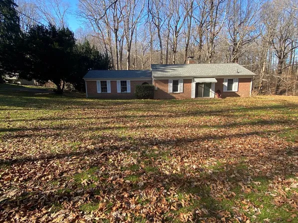 5901 Old Croom Station Rd, Upper Marlboro, MD 20772