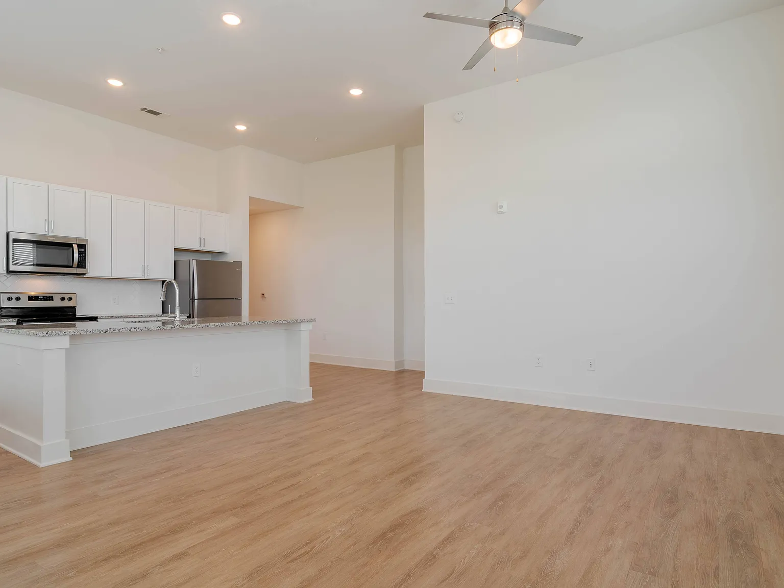 The Quincy Apartments — Photo 3
