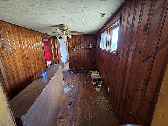 5th image of 24 Medford St