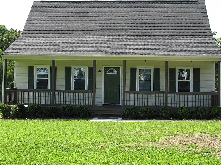 6419 Chenault Way — Photo 2